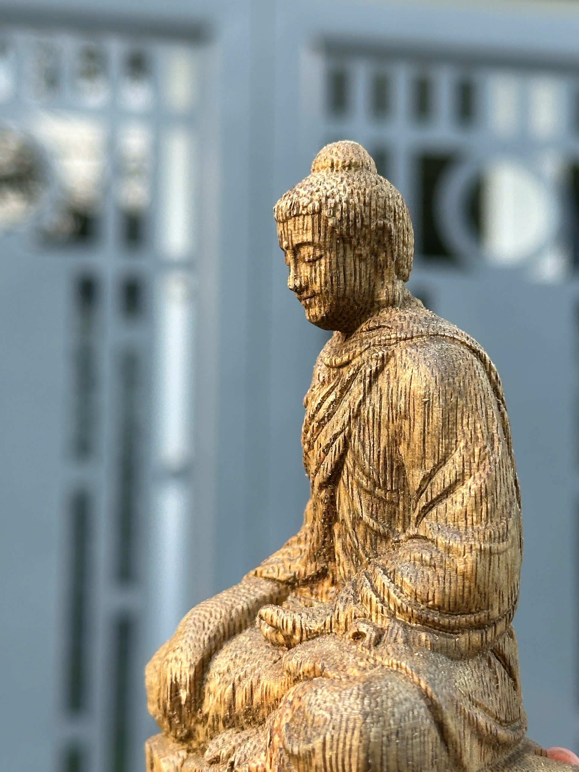 Phật thích ca trầm hương