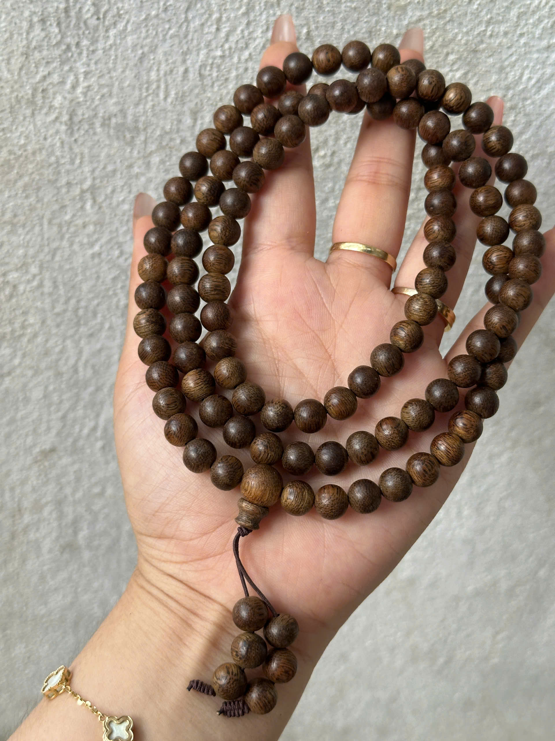 Vòng 108 hạt 8ly socola Hàng tự nhiên