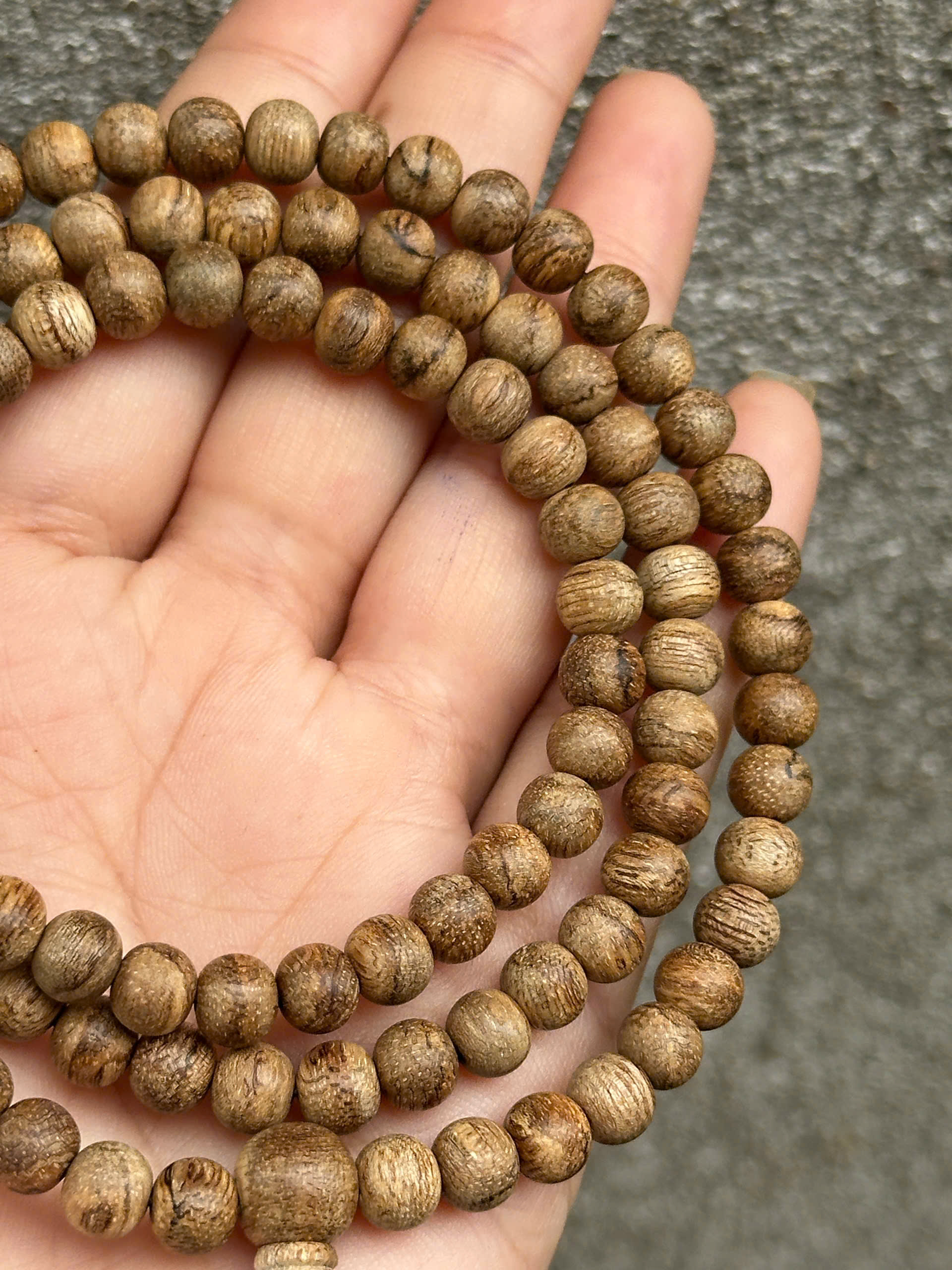 Vòng108 hạt 6li bông