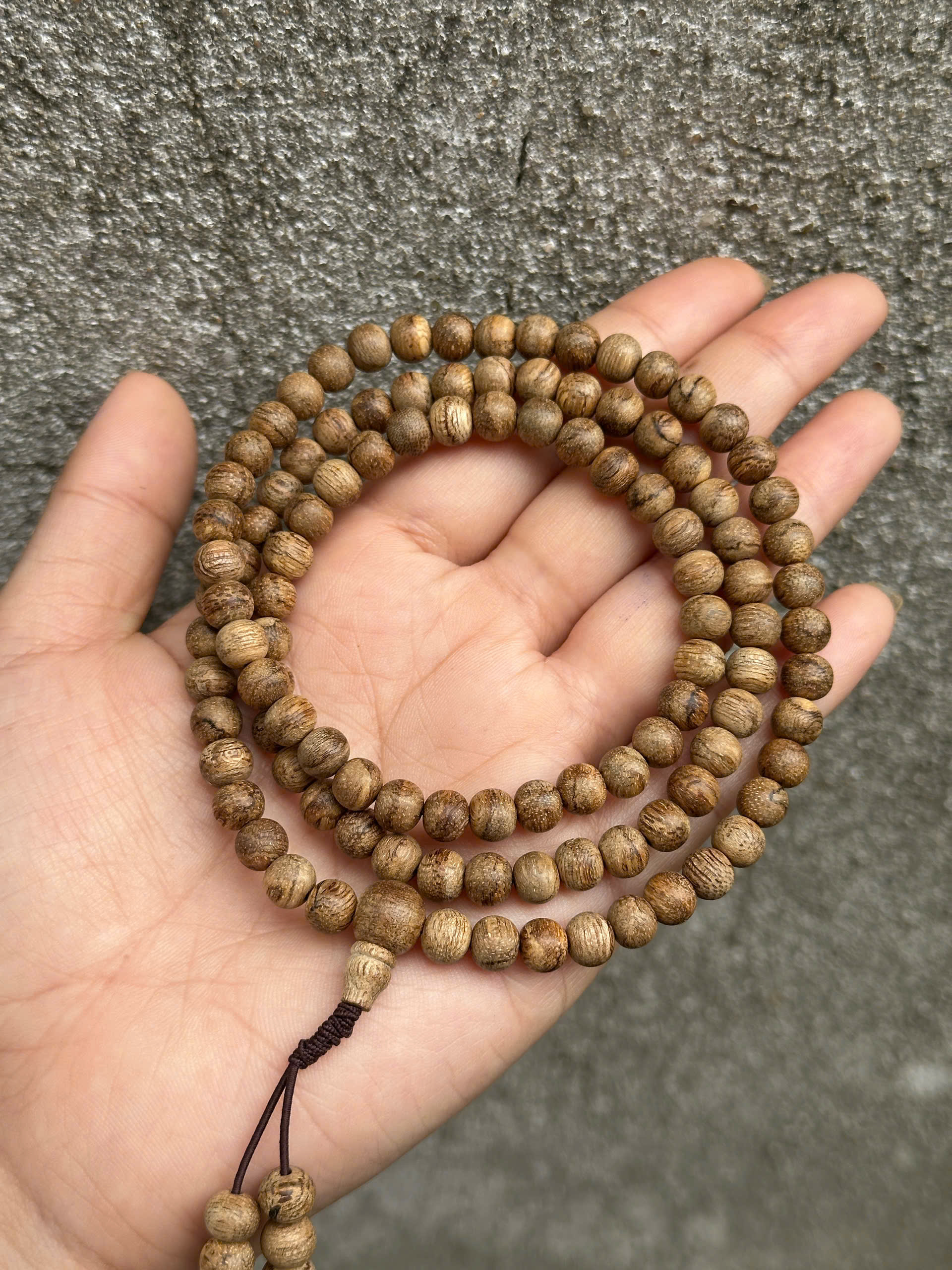 Vòng108 hạt 6li bông